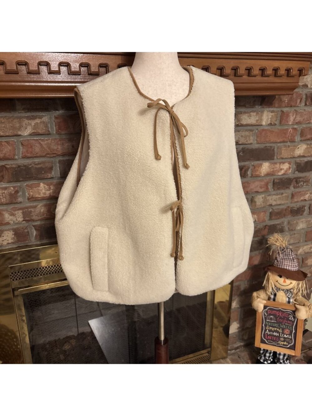 Old Navy Ivory Sherpa Vest Size 2X Lined Cropped